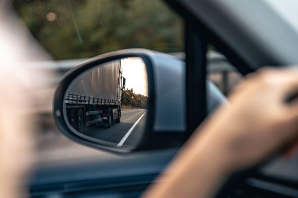 Слепая зона: за четверть века обзорность в автомобилях снизилась в 1,5 раза