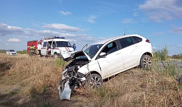 Женщина-водитель скончалась на месте аварии в Советском районе Волгограда