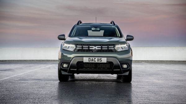 Dacia нашла способ выпустить новый Duster в формате электрокара с 4х4