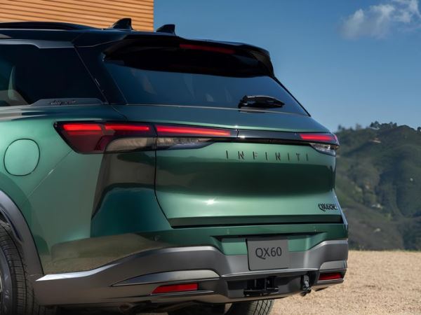 Infiniti QX60 2026 года обновился и стал дороже