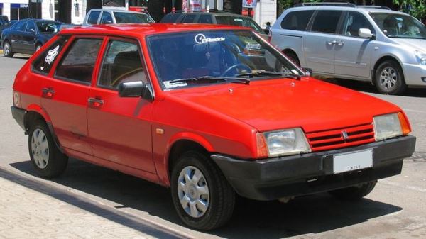 В Германии продают заниженную «девятку» за копейки. Сколько она стоит