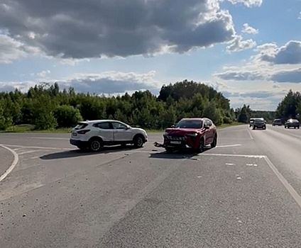 Двое детей пострадали при столкновении иномарок в Нижегородской области