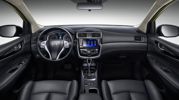 В Россию вернулся надежный Nissan с просторным салоном, который стоит дешевле «Лады»