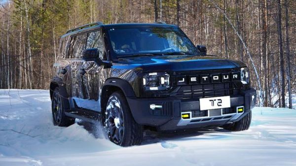 В России неожиданно подешевели два кроссовера Jetour, но есть нюанс